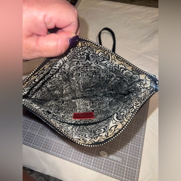 Hobo The Original Black Leather Crossbody Bag - Picture 4 of 7